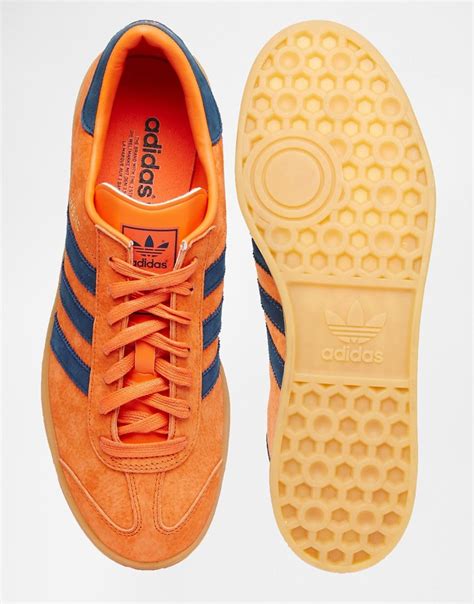 adidas Originals – Hamburg – Sneaker in Orange und 